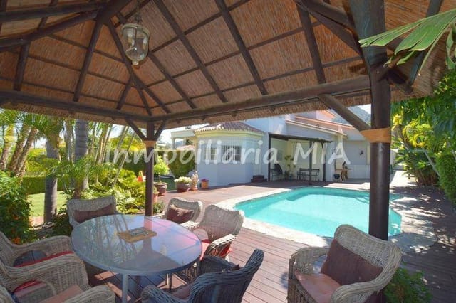 5 soverom Villa til salgs i Alhaurín de la Torre med svømmebasseng garasje - € 1 250 000 (Ref: 9956403)