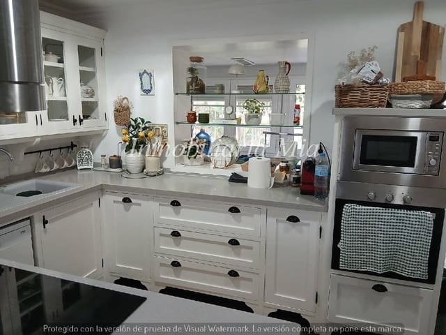 5 soverom Villa til salgs i Alhaurín de la Torre med svømmebasseng garasje - € 1 250 000 (Ref: 9956403)