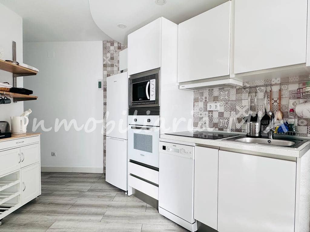 2 soverom Leilighet til salgs i Torremolinos med svømmebasseng garasje - € 389 900 (Ref: 9956411)