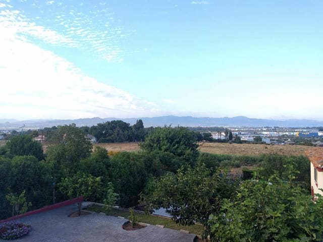 11 sypialnia Willa na sprzedaż w Aeropuerto Base Aerea, Miasto Málaga z basenem - 1 250 000 € (Ref: 9956417)