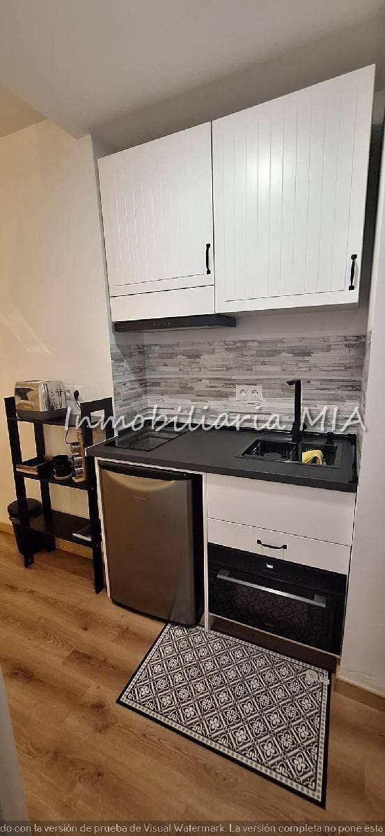 1 makuuhuone Yksiö vuokrattavana paikassa Torremolinos mukana uima-altaan - 140 € (Ref: 9956418)