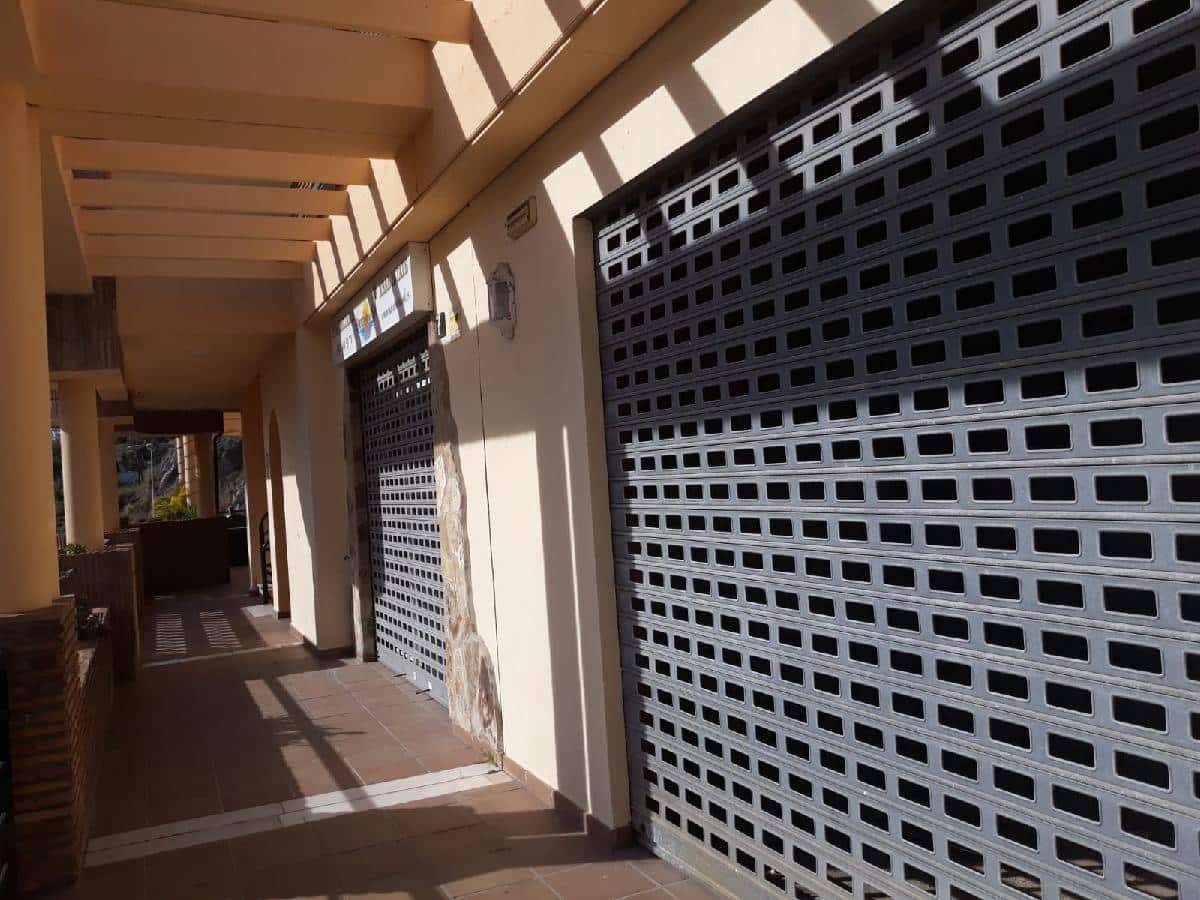 Gewerbe zu verkaufen in Torrequebrada - 155.900 € (Ref: 9956419)