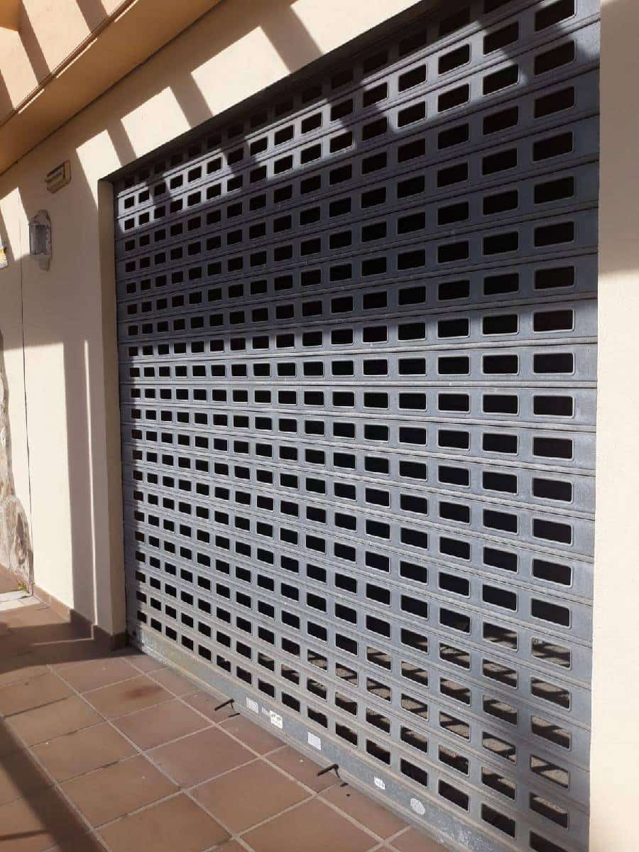 Gewerbe zu verkaufen in Torrequebrada - 155.900 € (Ref: 9956419)