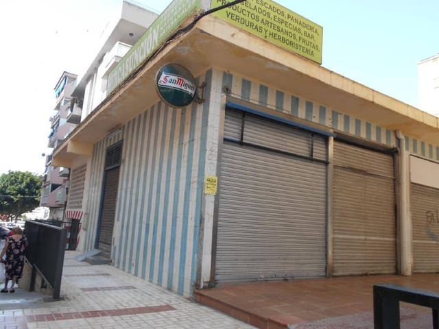 Commerciale in vendita in Ind Siemens, Malaga città - 450.000 € (Rif: 9956420)