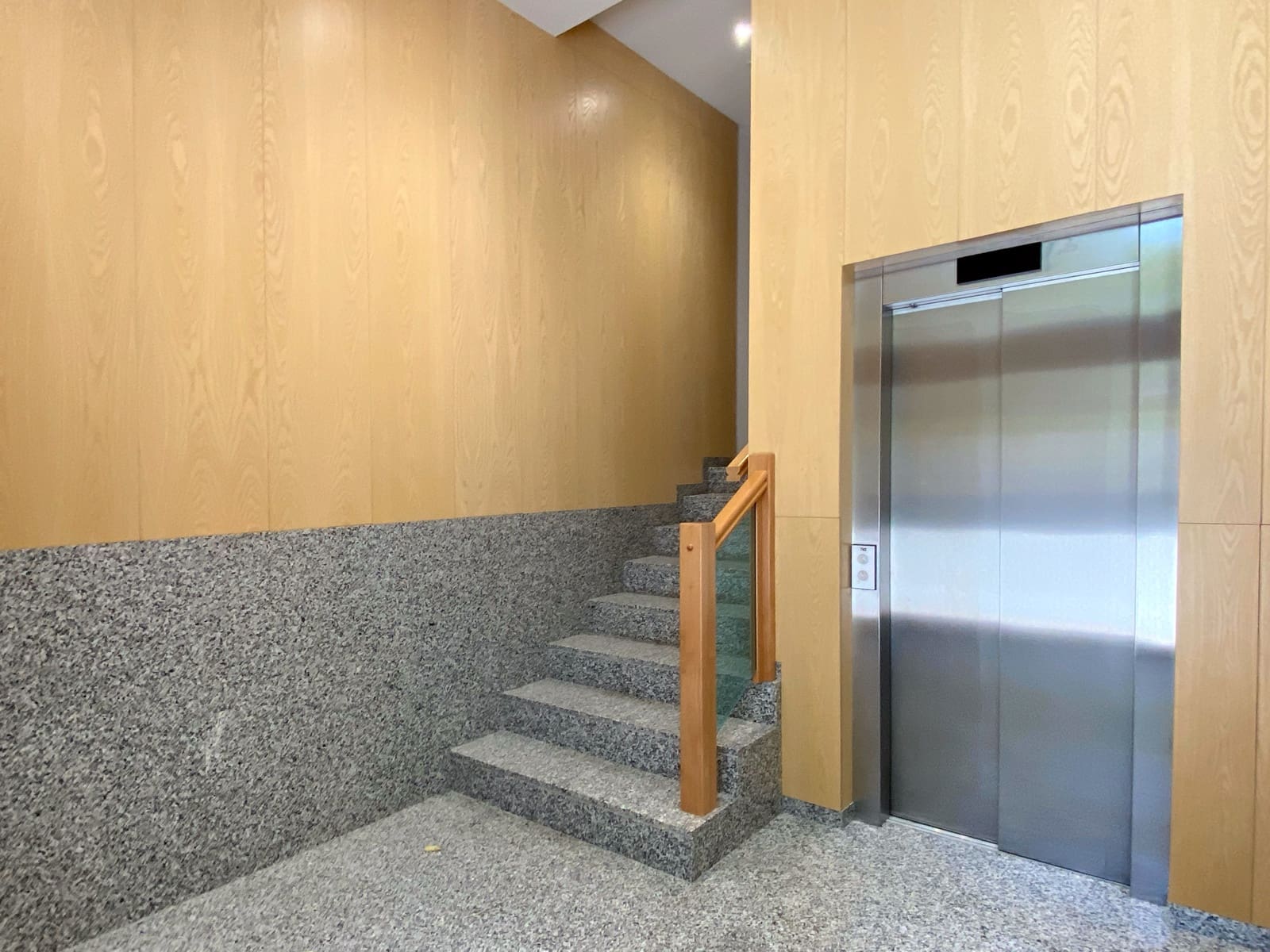 2 soveværelse Penthouse til salg i Arcade med garage - € 290.000 (Ref: 8828390)