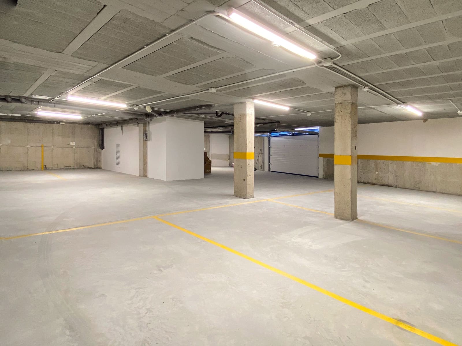 1 soveværelse Penthouse til salg i Arcade med garage - € 250.000 (Ref: 8828470)