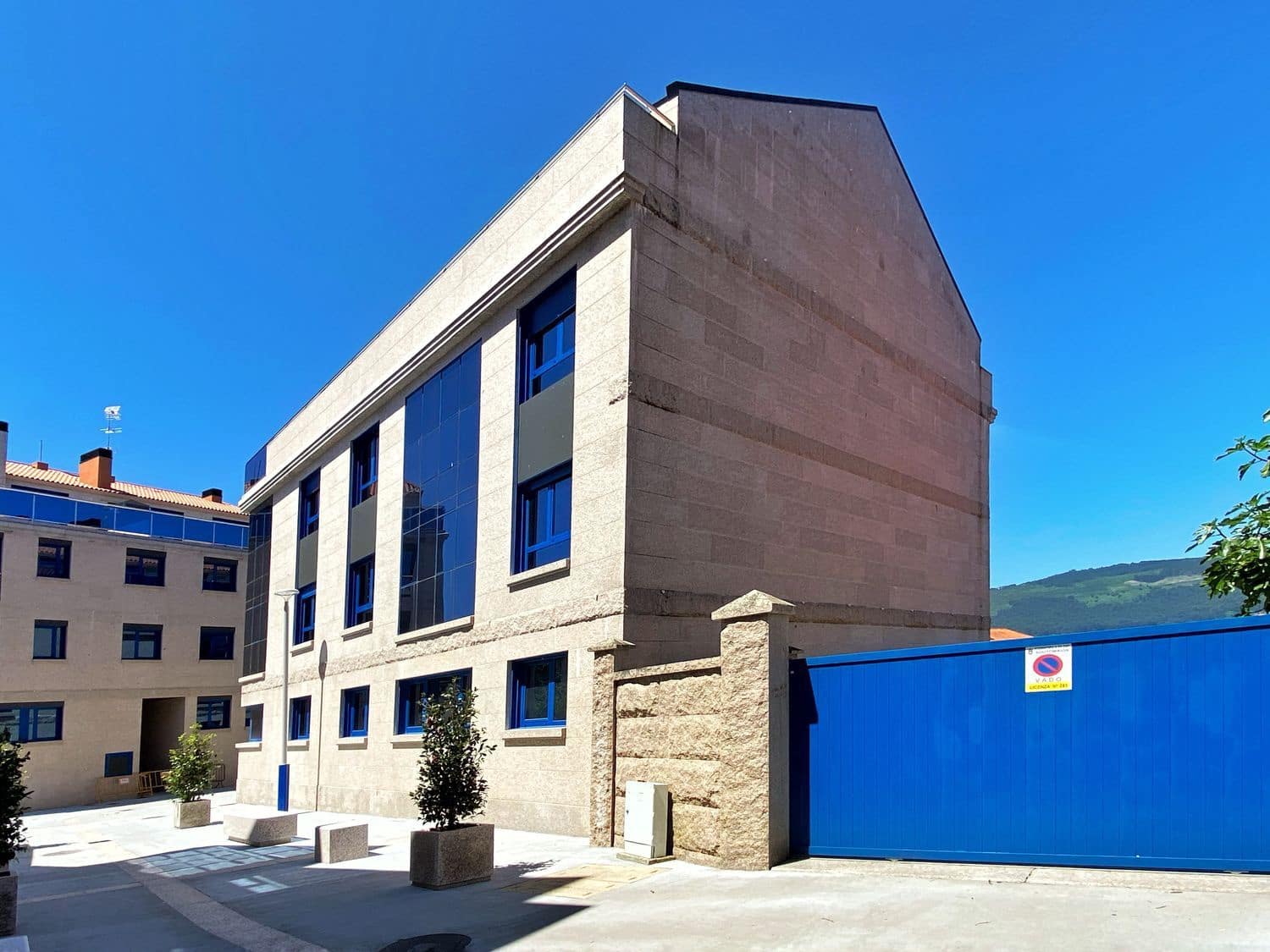 2 bedroom Beach Apartment for sale in Soutomaior with garage - € 250,000 (Ref: 9177811)