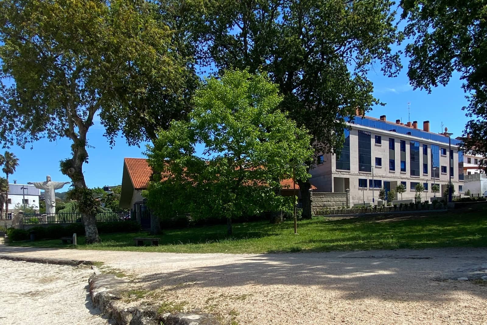 2 bedroom Beach Apartment for sale in Soutomaior with garage - € 250,000 (Ref: 9177811)