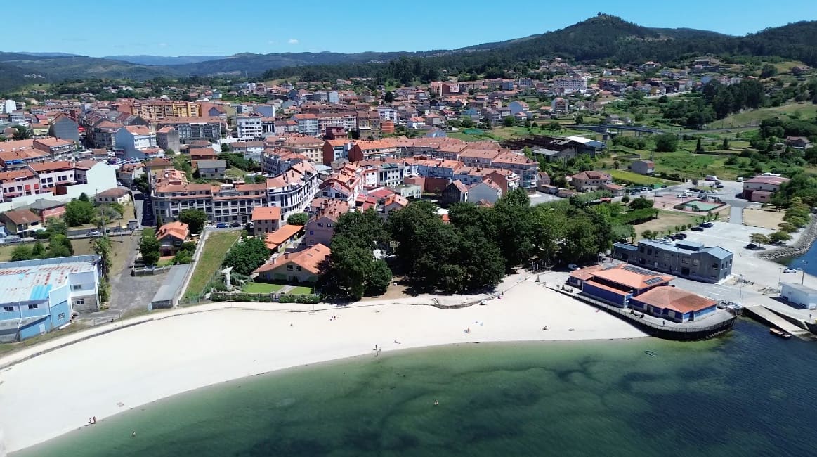 2 bedroom Beach Apartment for sale in Soutomaior with garage - € 250,000 (Ref: 9177811)