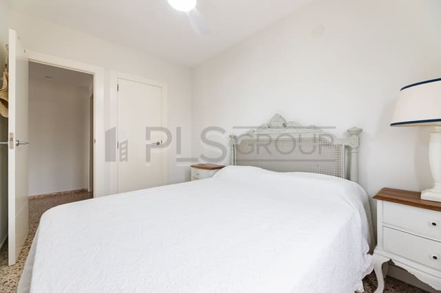 4 bedroom Beach Apartment for sale in Tavernes de la Valldigna with garage - € 329,000 (Ref: 8913636)