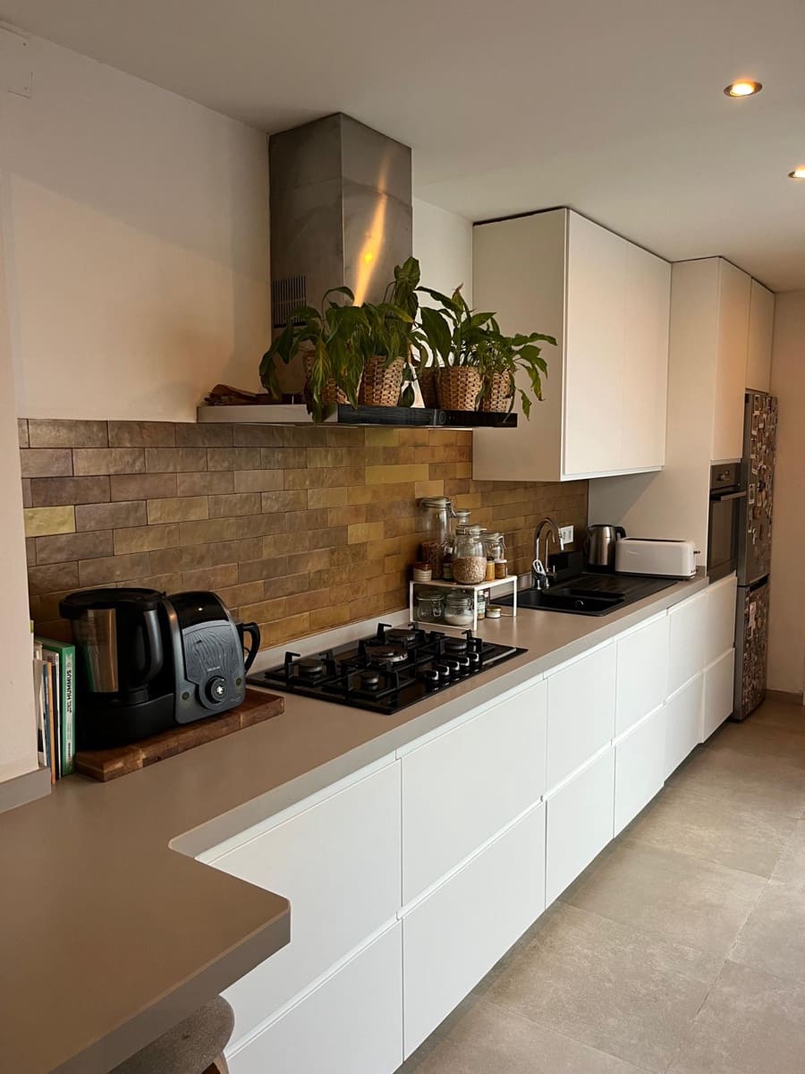 3 bedroom Apartment for rent in Valencia city - € 1,500 (Ref: 8967639)