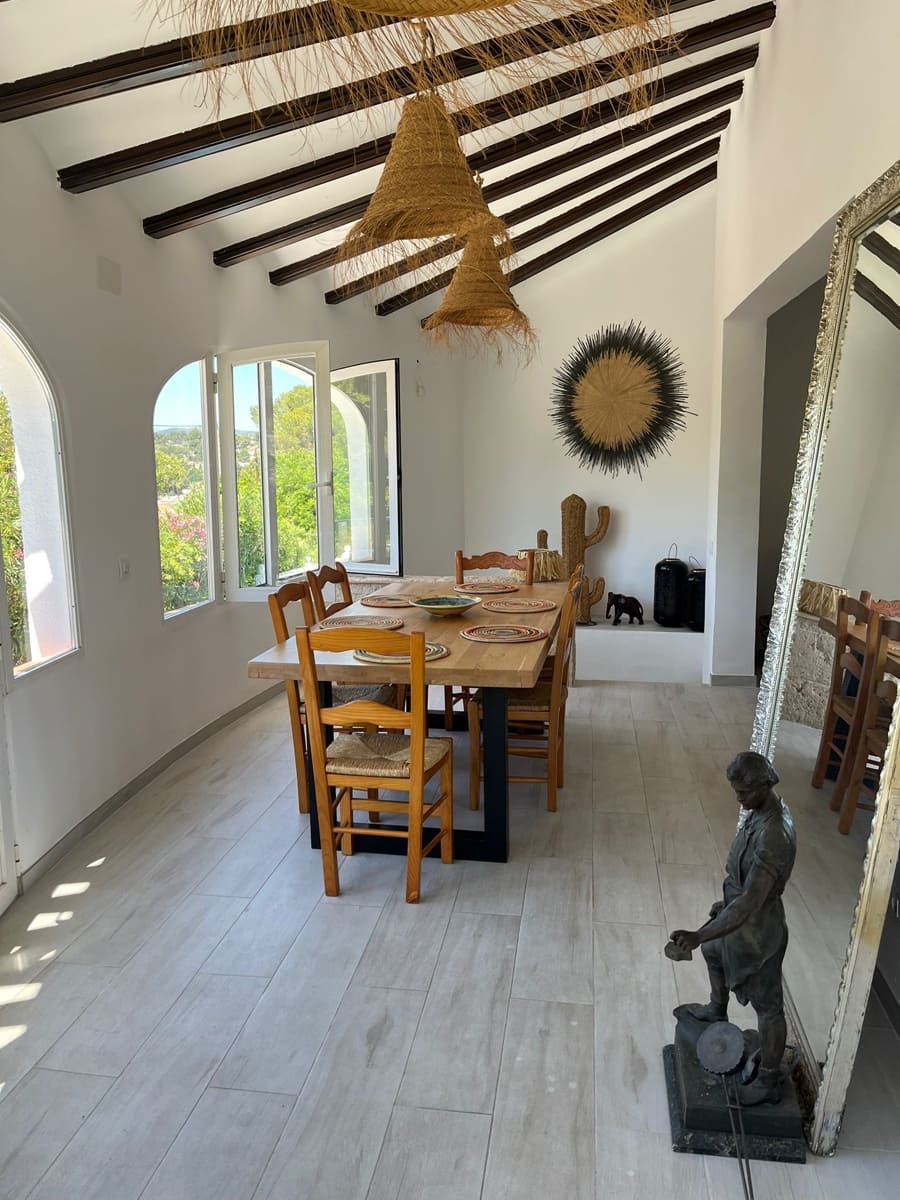 3 soveværelse Semi-Rækkehus til leje i Javea / Xabia med swimmingpool - € 1.500 (Ref: 9041077)