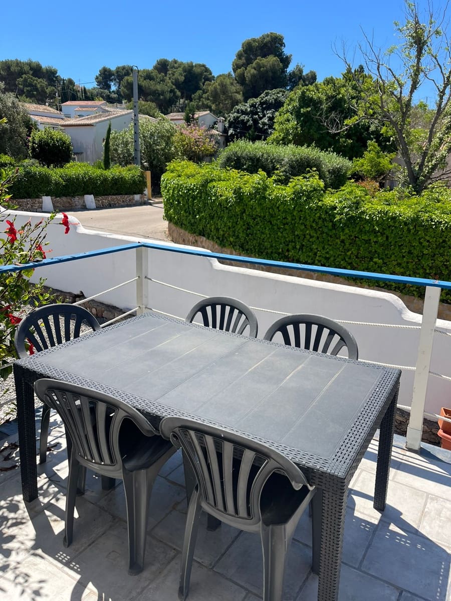 3 soveværelse Semi-Rækkehus til leje i Javea / Xabia med swimmingpool - € 1.500 (Ref: 9041077)
