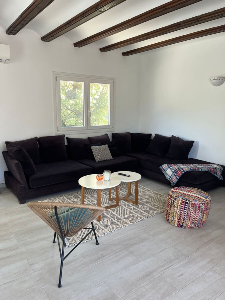 3 soveværelse Semi-Rækkehus til leje i Javea / Xabia med swimmingpool - € 1.500 (Ref: 9041077)