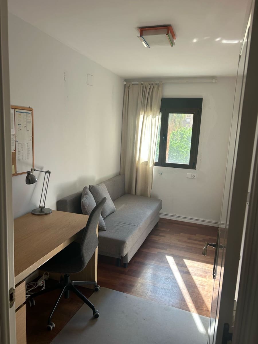 3 soveværelse Lejlighed til leje i Valencia by - € 2.000 (Ref: 9127905)