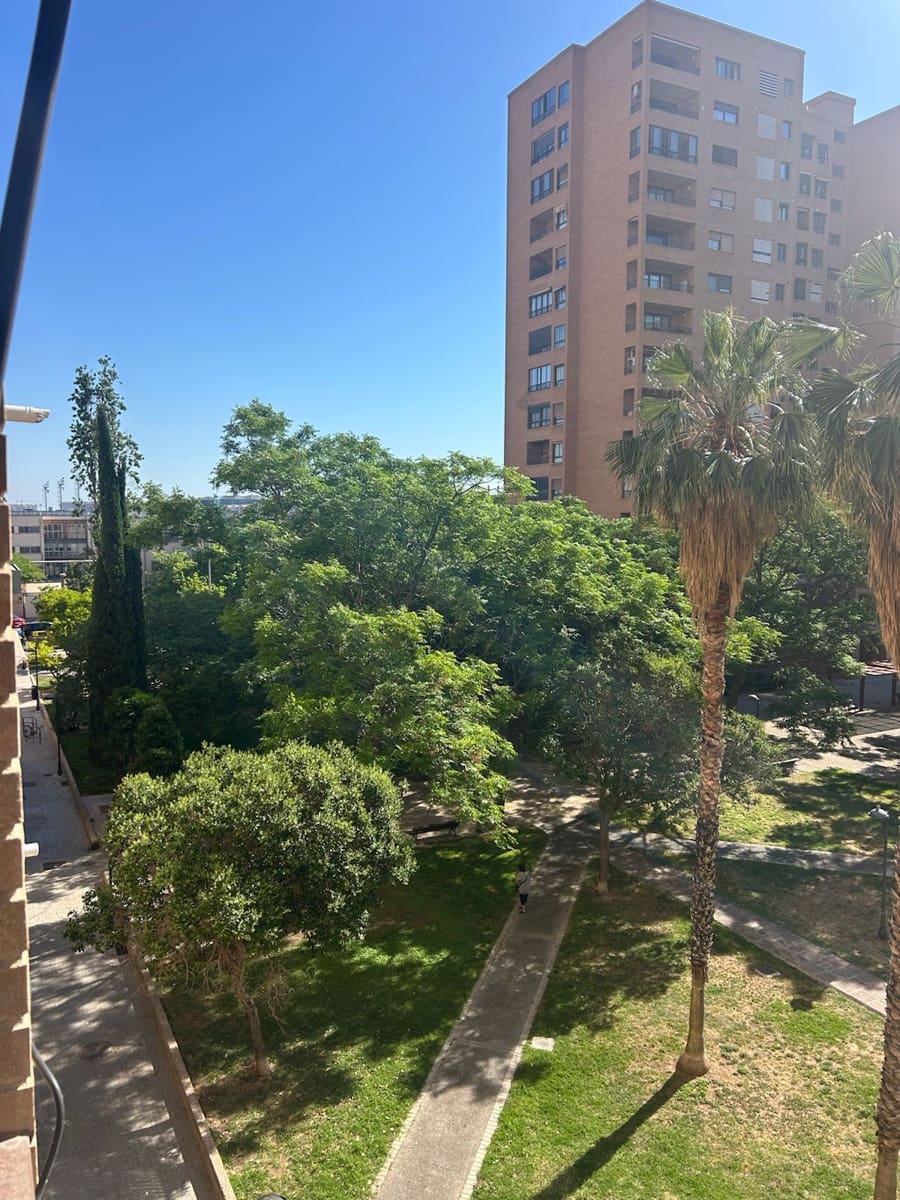 3 soveværelse Lejlighed til leje i Valencia by - € 2.000 (Ref: 9127905)