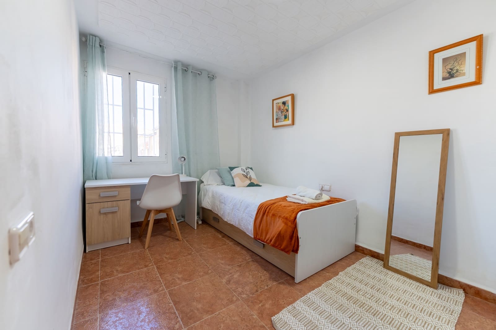 2 sypialnia Mieszkanie do wynajęcia w Miasto Walencja - 1 200 € (Ref: 9362960)