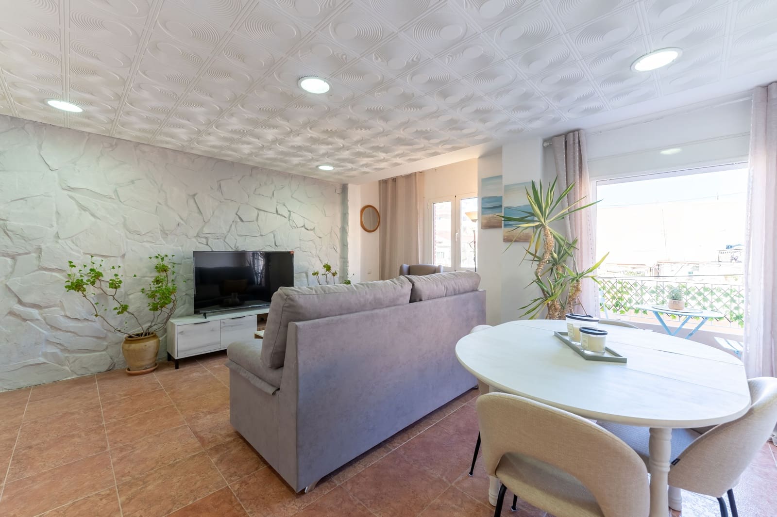 2 sypialnia Mieszkanie do wynajęcia w Miasto Walencja - 1 200 € (Ref: 9362960)