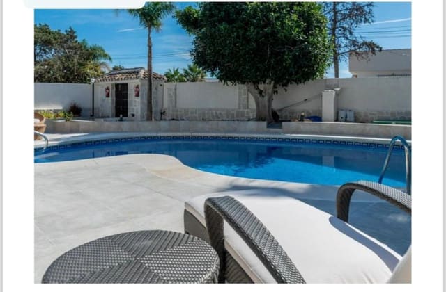 4 chambre Villa/Maison à vendre à Marbesa, Marbella avec piscine garage - 3 899 999 € (Ref: 9077145)