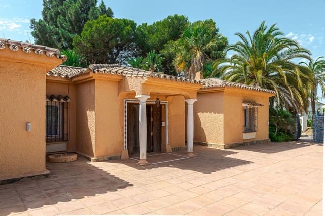 5 chambre Villa/Maison à vendre à Estepona avec piscine - 1 750 000 € (Ref: 9077150)
