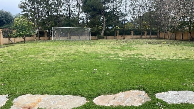 Byggetomt til salgs i Estepona - € 3 150 000 (Ref: 9077152)