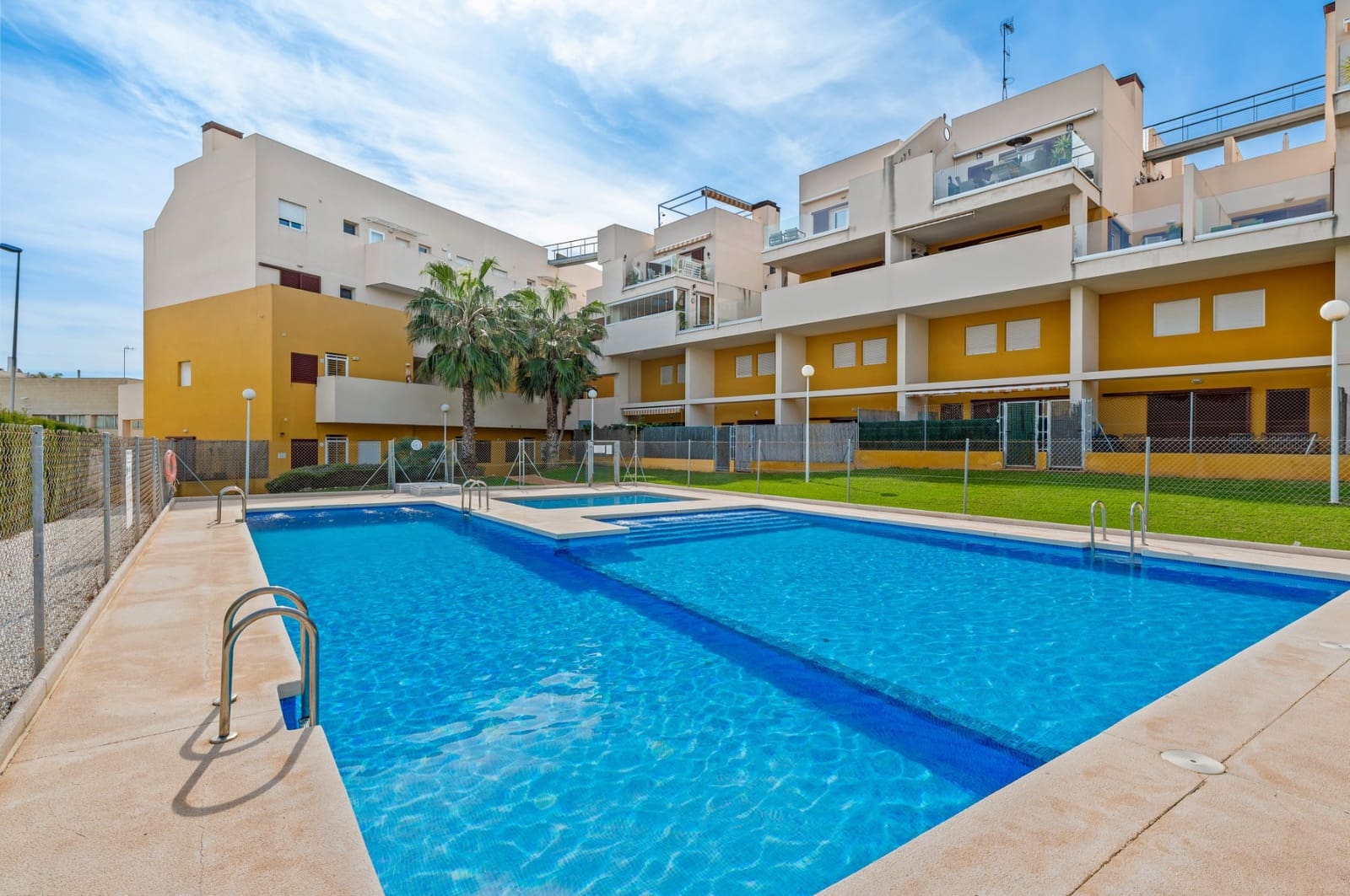 2 slaapkamer Appartement te koop in Playa Flamenca - € 269.000 (Ref: 9691632)