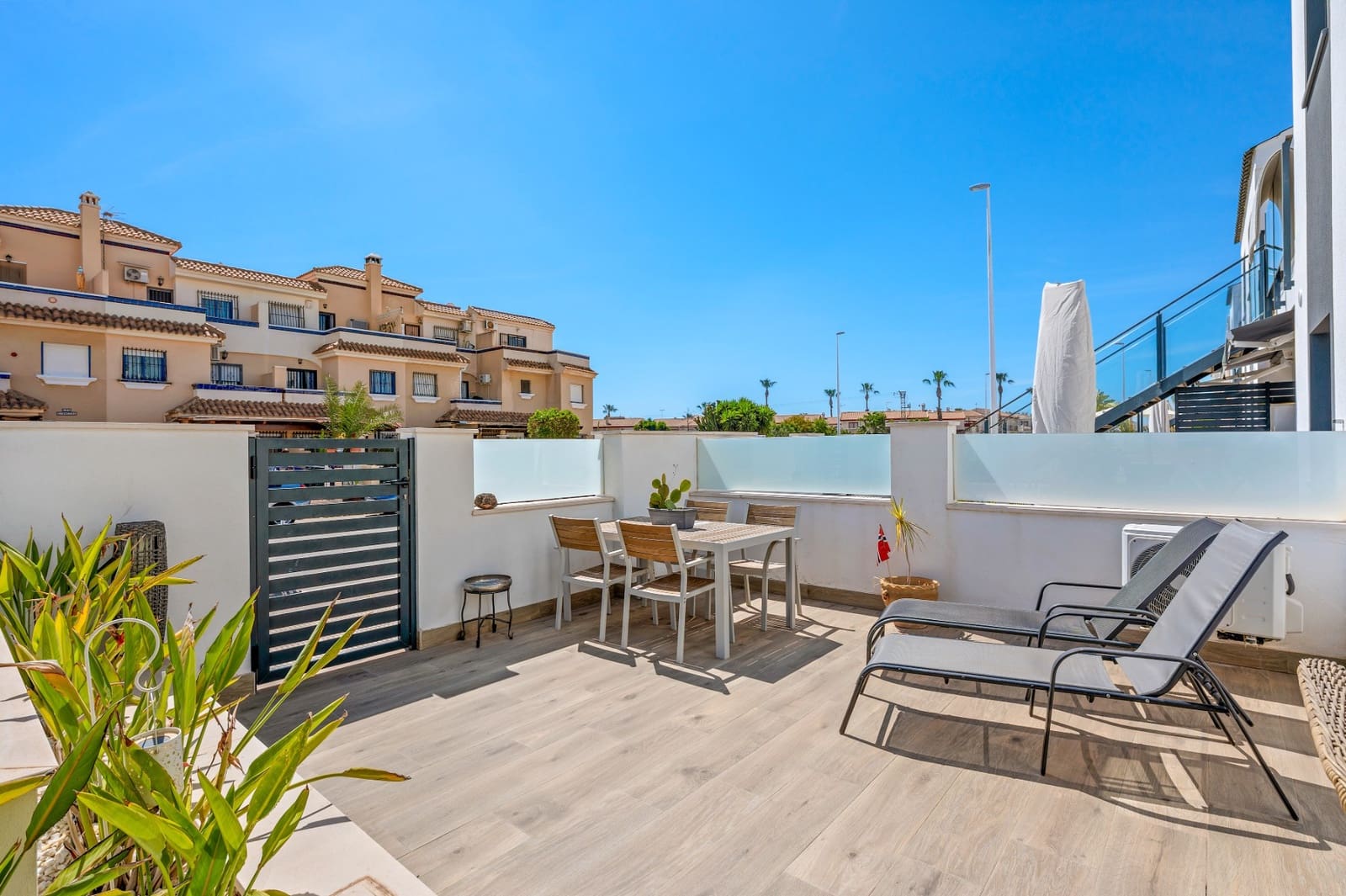 2 Zimmer Apartment zu verkaufen in La Zenia - 200.000 € (Ref: 9798263)
