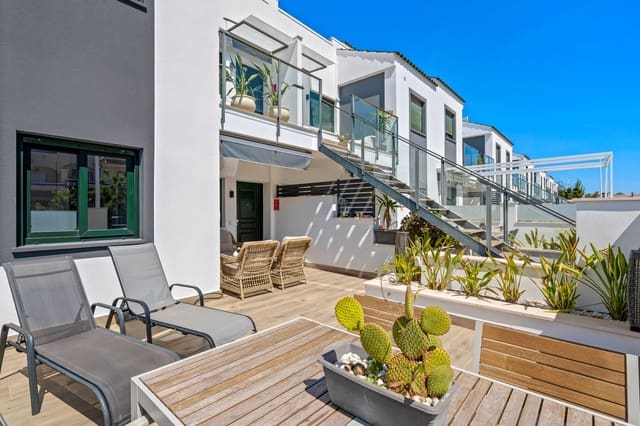 2 Zimmer Apartment zu verkaufen in La Zenia, Orihuela - 200.000 € (Ref: 9798263)