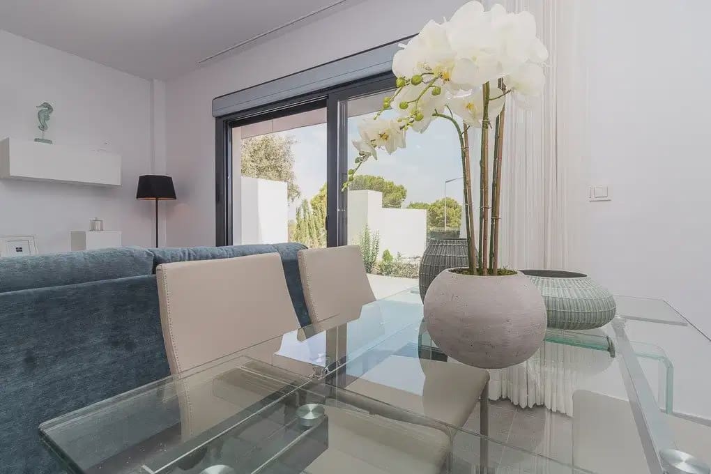 3 bedroom Bungalow for sale in Torrevieja with pool garage - € 350,000 (Ref: 10043418)