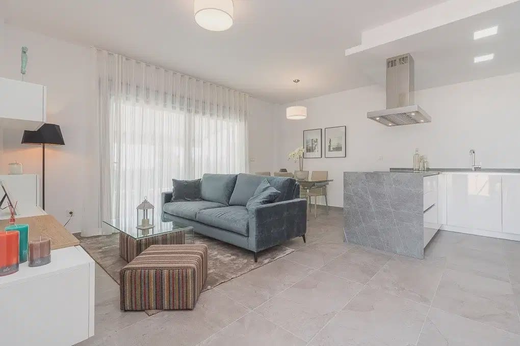 3 bedroom Bungalow for sale in Torrevieja with pool garage - € 350,000 (Ref: 10043418)