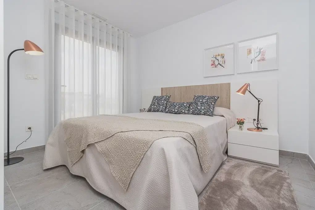 3 bedroom Bungalow for sale in Torrevieja with pool garage - € 350,000 (Ref: 10043418)