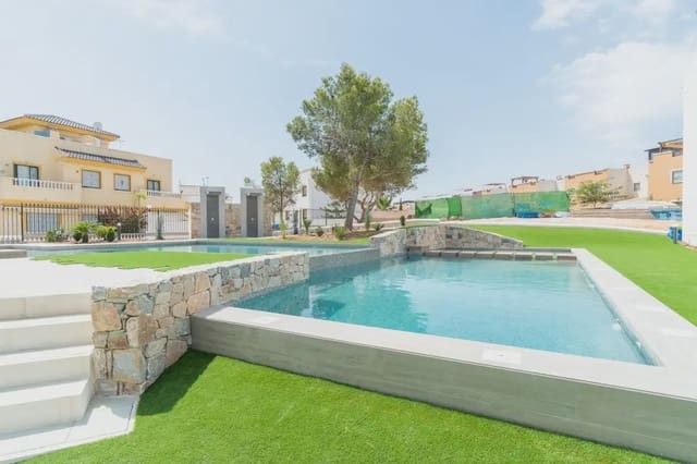3 soveværelse Bungalow til salg i Los Balcones - Los Altos, Torrevieja med swimmingpool garage - € 350.000 (Ref: 10043418)