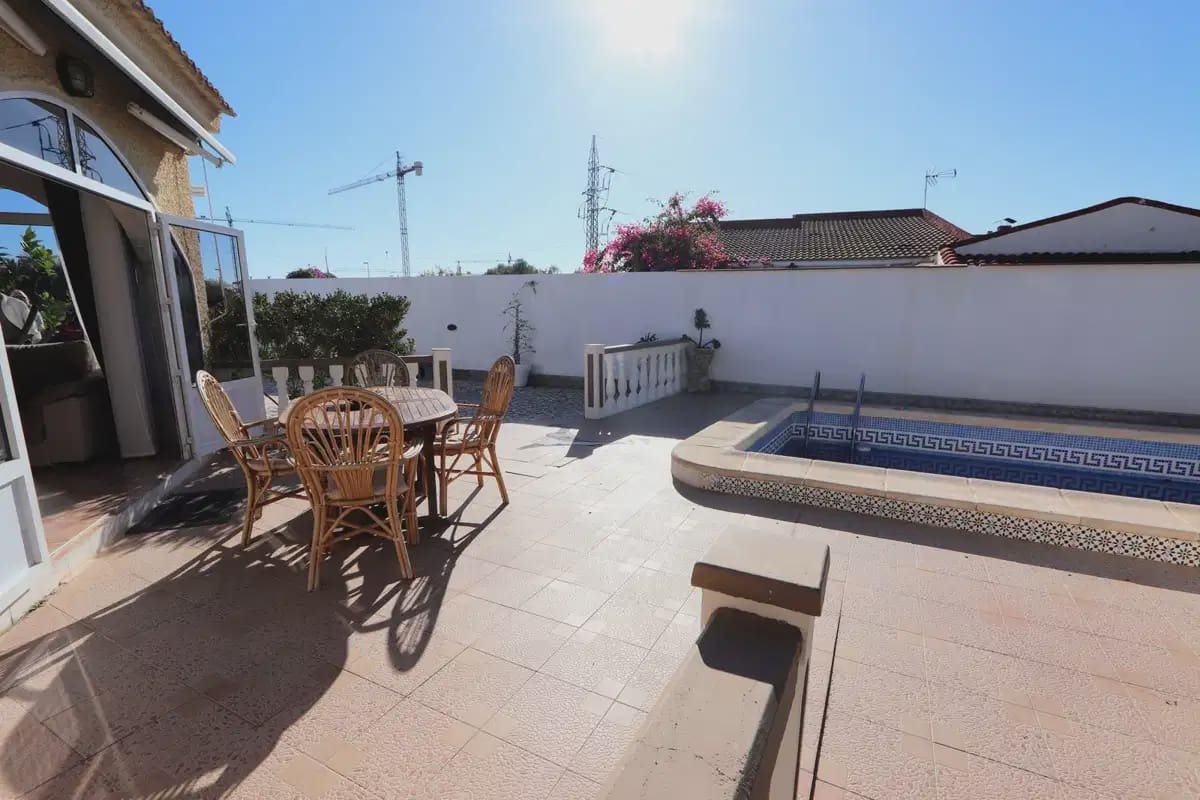 6 soveværelse Villa til salg i Ciudad Quesada med swimmingpool - € 443.000 (Ref: 10046685)