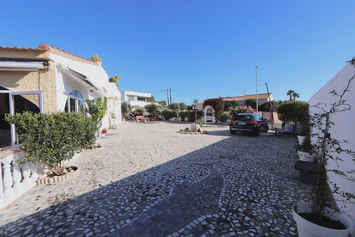 6 soveværelse Villa til salg i Ciudad Quesada med swimmingpool - € 443.000 (Ref: 10046685)