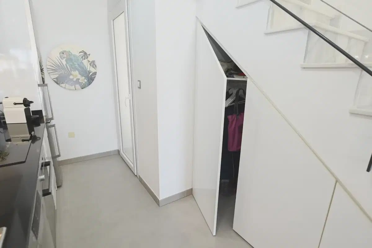 2 makuuhuone Kattohuoneisto myytävänä paikassa Arenales del Sol mukana uima-altaan 
autotalli - 449 000 € (Ref: 10046692)