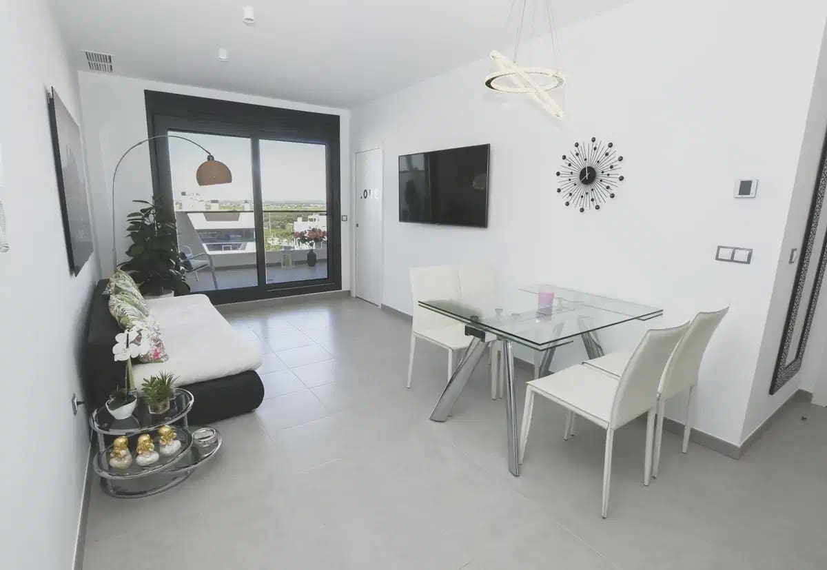 2 makuuhuone Kattohuoneisto myytävänä paikassa Arenales del Sol mukana uima-altaan 
autotalli - 449 000 € (Ref: 10046692)