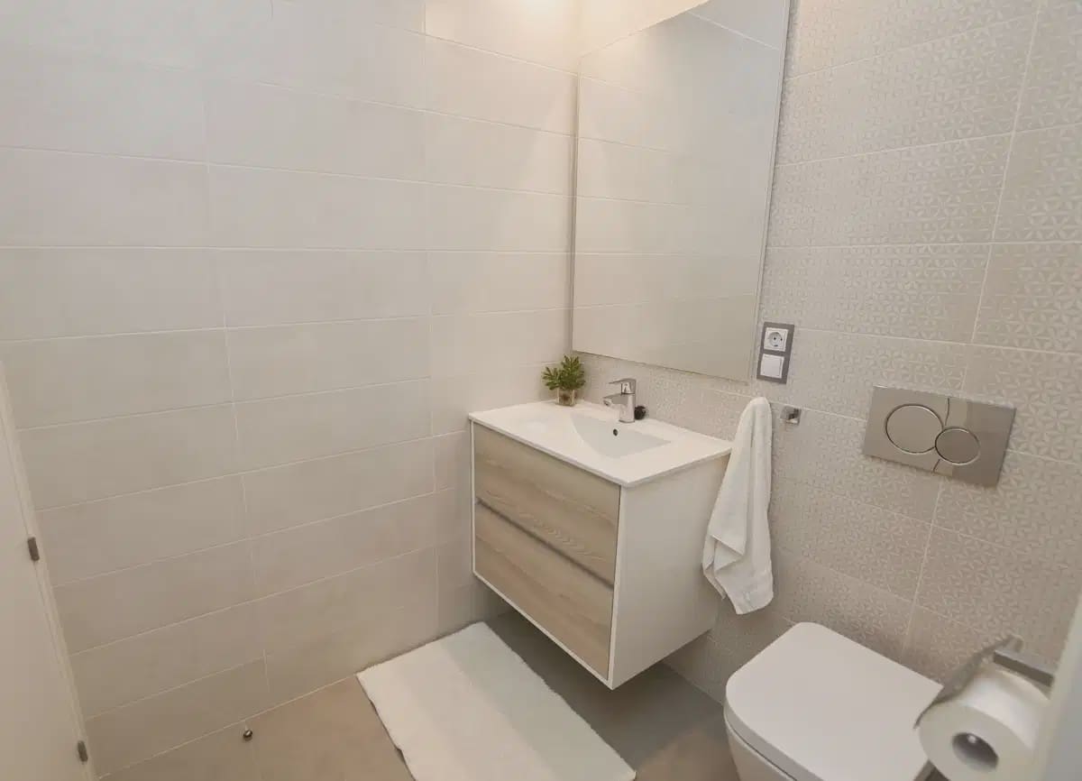 2 makuuhuone Kattohuoneisto myytävänä paikassa Arenales del Sol mukana uima-altaan 
autotalli - 449 000 € (Ref: 10046692)