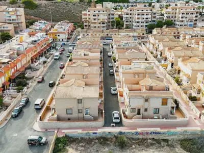 3 quarto Casa em Banda para venda em La Mata, Torrevieja - 419 000 € (Ref: 10046713)