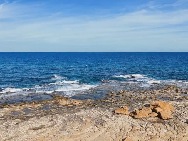 3 quarto Casa em Banda para venda em La Mata, Torrevieja - 419 000 € (Ref: 10046713)