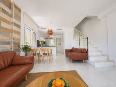3 Zimmer Haus zu verkaufen in Los Balcones mit Pool - 429.000 € (Ref: 10046714)