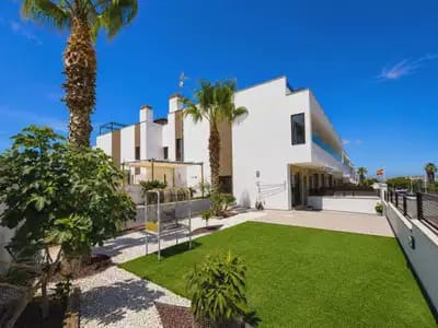 3 Zimmer Haus zu verkaufen in Los Balcones mit Pool - 429.000 € (Ref: 10046714)