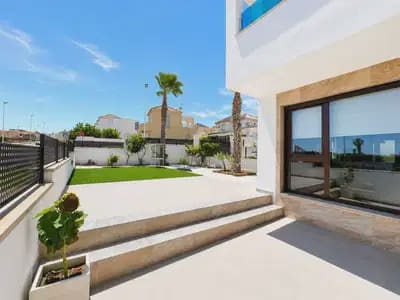 3 Zimmer Haus zu verkaufen in Los Balcones mit Pool - 429.000 € (Ref: 10046714)