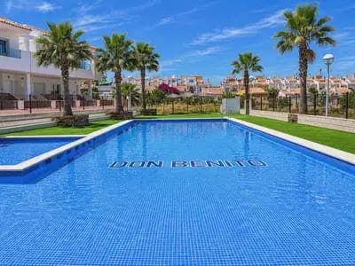 3 Zimmer Haus zu verkaufen in Los Balcones mit Pool - 429.000 € (Ref: 10046714)