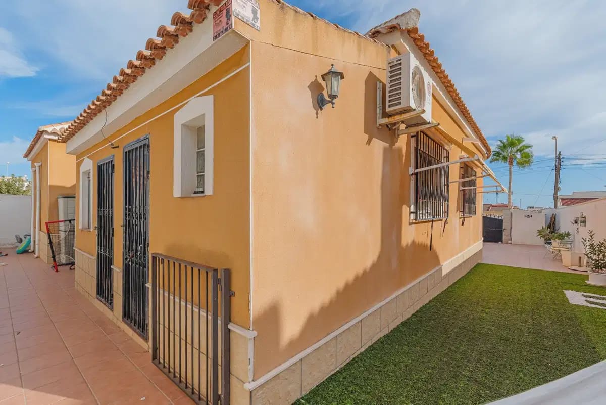 4 chambre Villa/Maison à vendre à Ciudad Quesada - 415 000 € (Ref: 10046722)