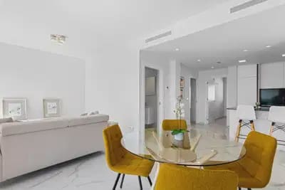 Casa en San Miguel de Salinas en venta con piscina - 415.000 € (Ref: 10046733)