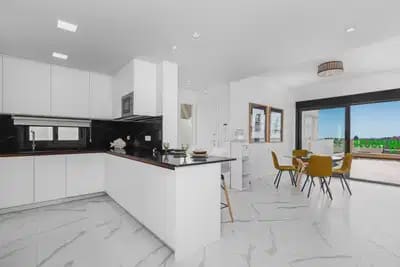 Casa en San Miguel de Salinas en venta con piscina - 415.000 € (Ref: 10046733)