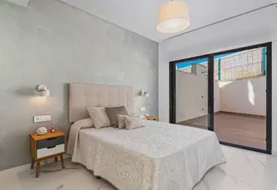 Casa en San Miguel de Salinas en venta con piscina - 415.000 € (Ref: 10046733)