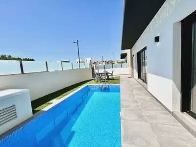 2 bedroom Villa for sale in Villamartin with garage - € 425,000 (Ref: 10046734)