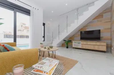 3 bedroom Villa for sale in Torrevieja - € 424,000 (Ref: 10046737)