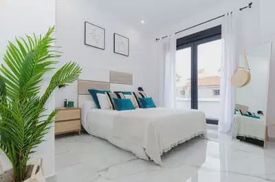 3 bedroom Villa for sale in Torrevieja - € 424,000 (Ref: 10046737)